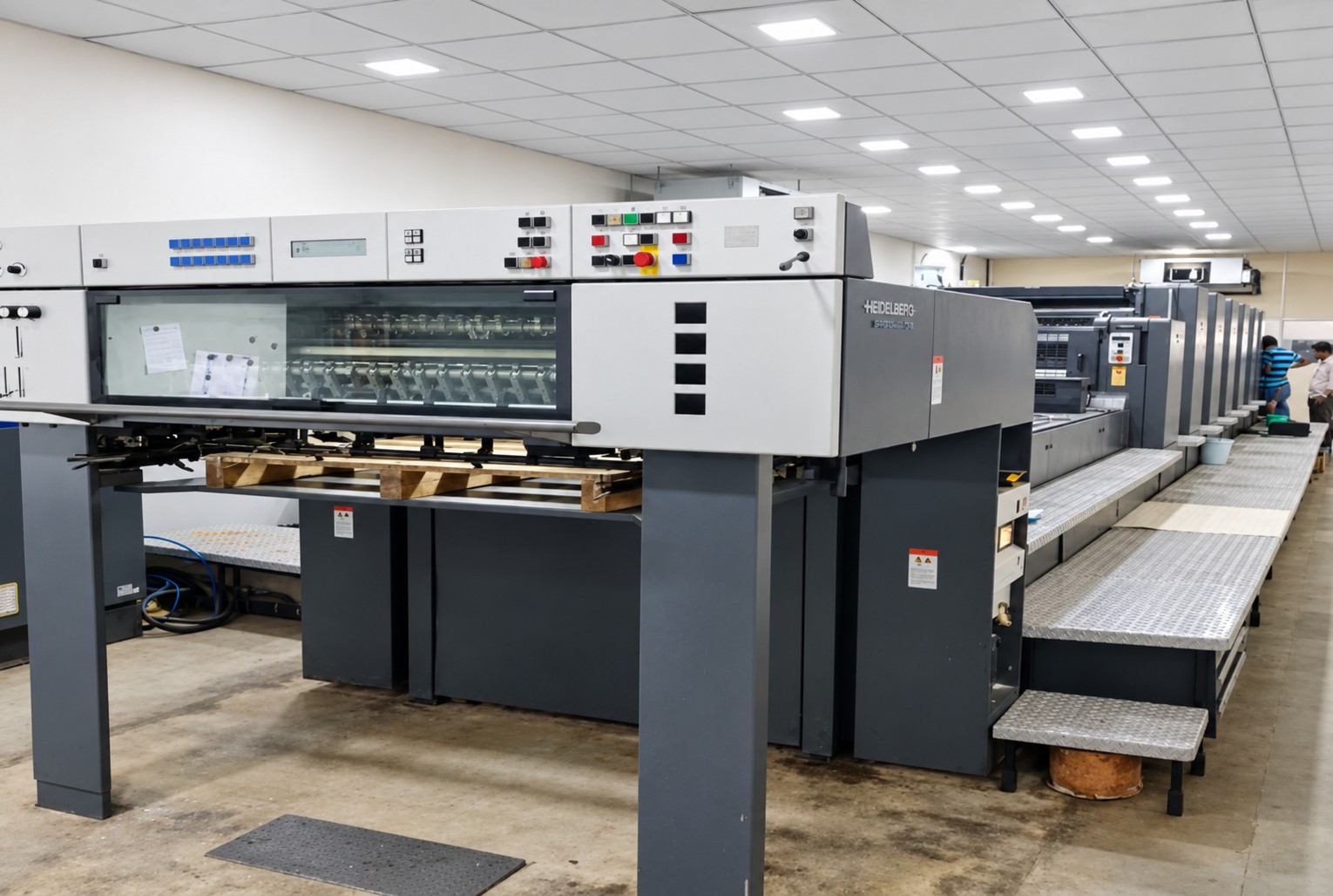 Heidelberg CD 6-colour + coater at Subhashish